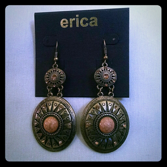 Beautiful antique-like fashion earrings