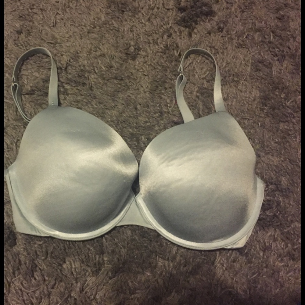 Perfect Condition Victoria Secret bra💕 Size 34 DD