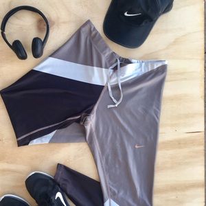 Nike Dri Fit Leggings Grey with coin pocket