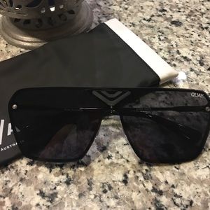 Quay Australia "STARGAZE" Sunglasses