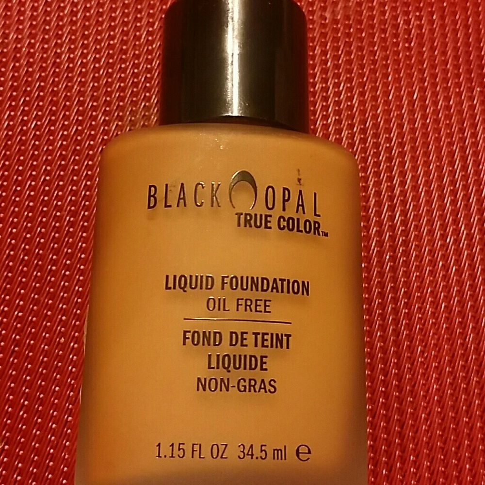 SOLD!!!!! Black Opal foundation
