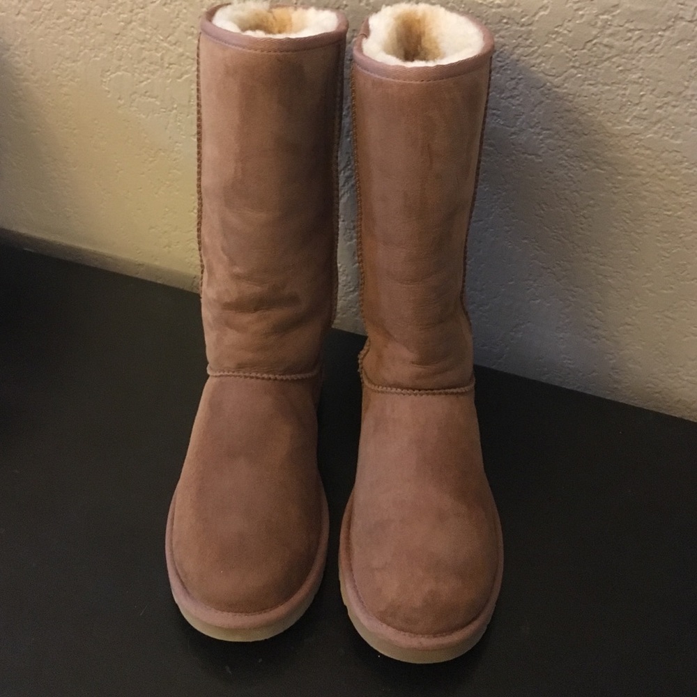 UGG Classic Tall Boots Size 7