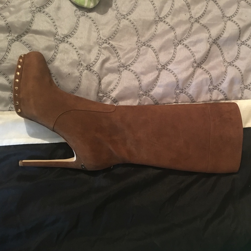 Micheal Kors heel boots