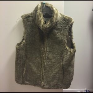 Ann Taylor Loft faux fur vest