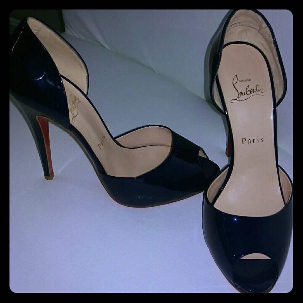 REDUCED!!!Authentic Christian Louboutin Navy Heels