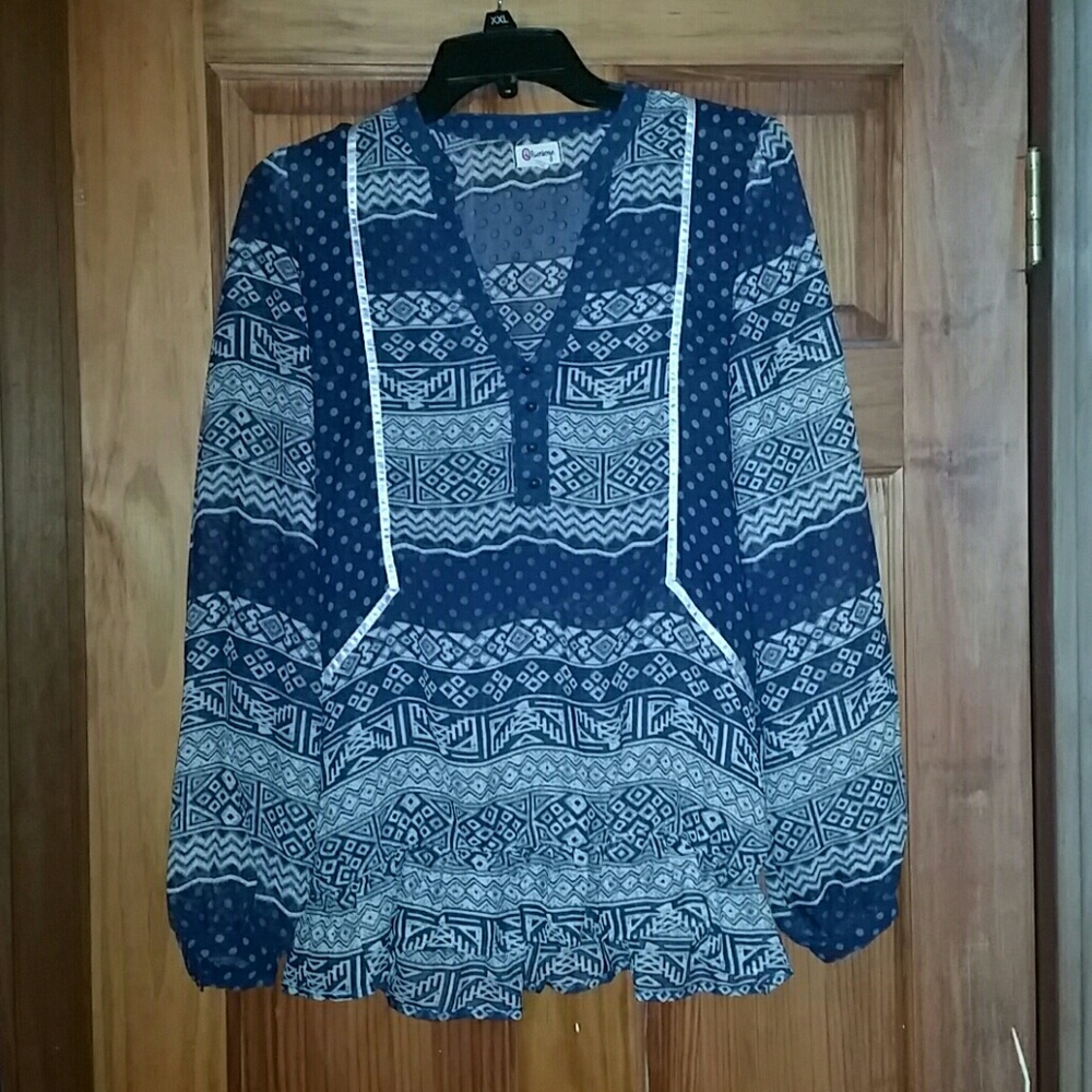 Long sleeve boho patterned shirt