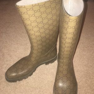 Tan Gucci Rainboots