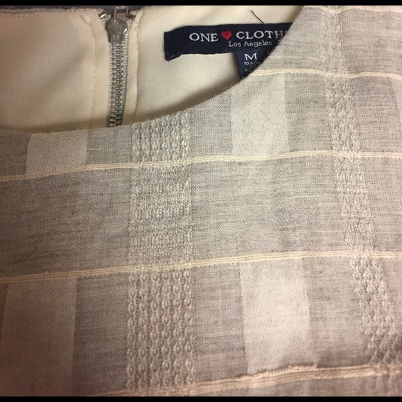 Short Cut-Out Pattern Dress - Picture 2 of 4