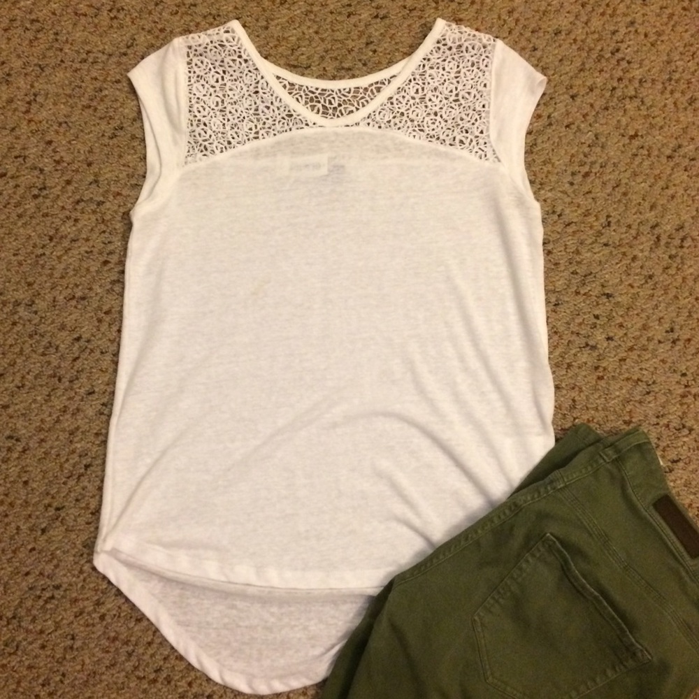 🆕White Shirt With Lace NWT