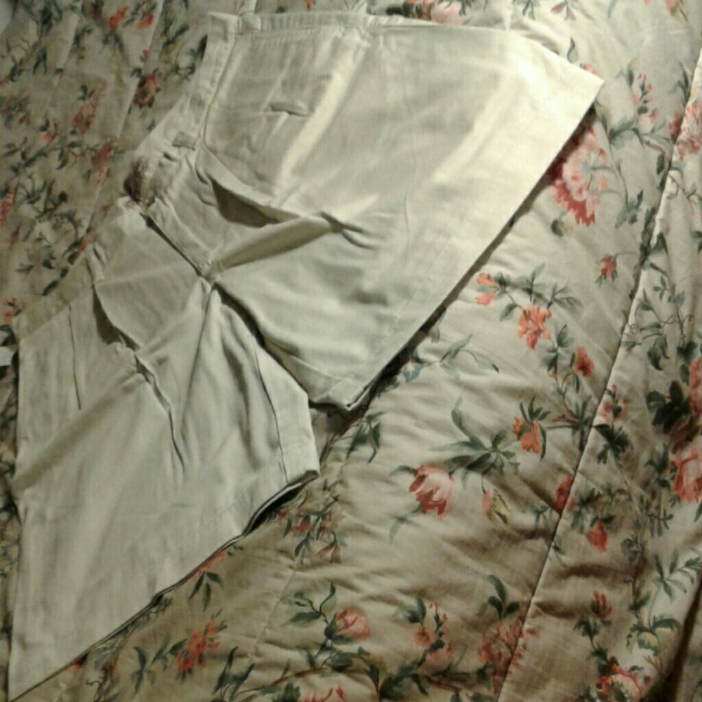 Mens Old Navy Khaki Shorts