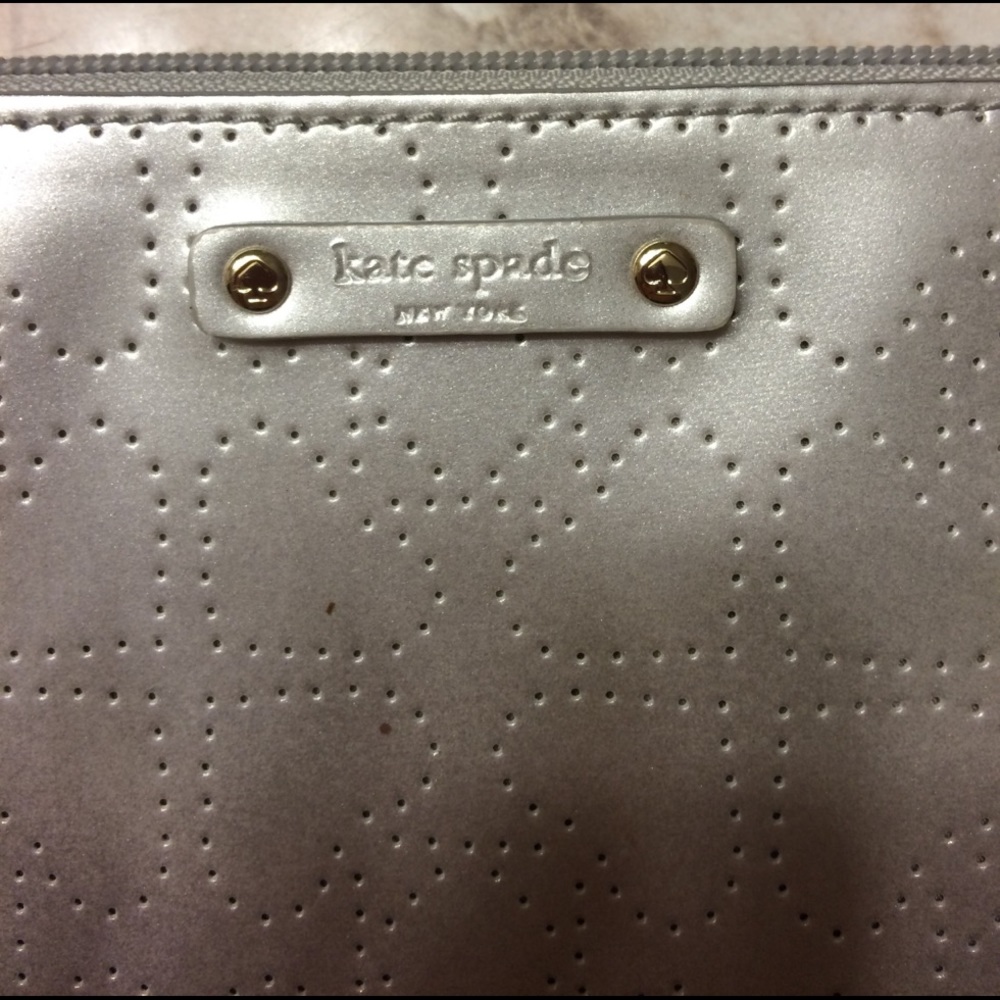 Kate Spade pouch - Picture 2 of 4