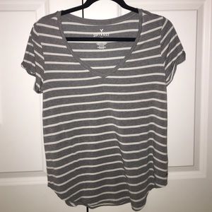 Soft & Sexy AE grey striped V neck Tee NWOT