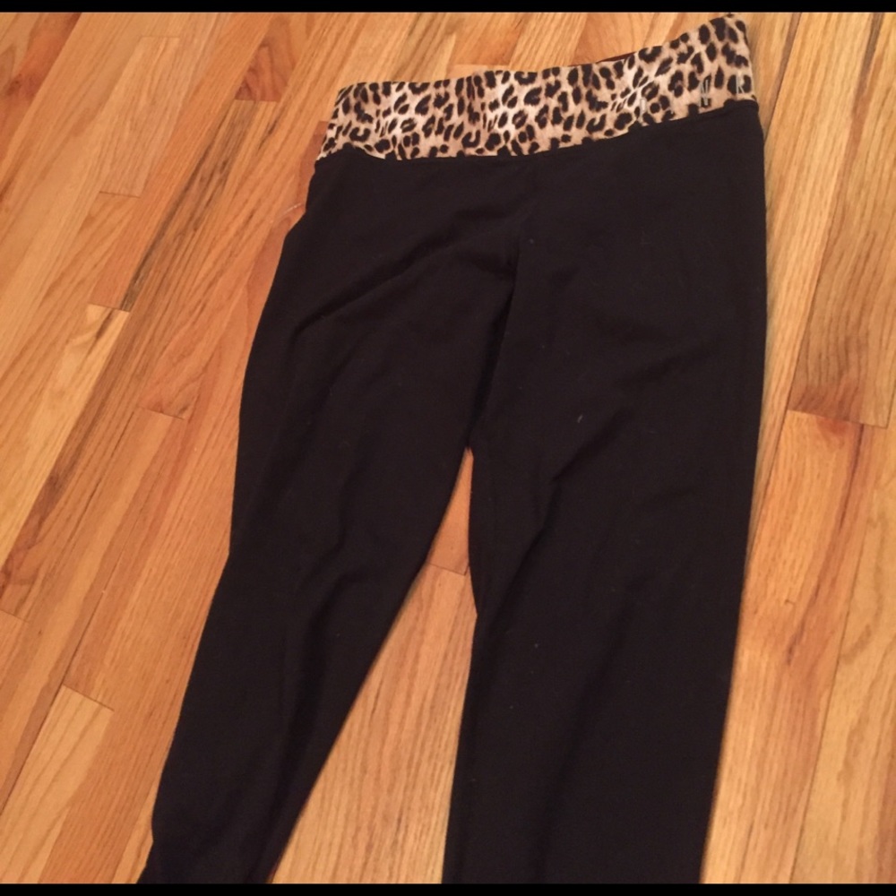 VS Pink reversible leggings