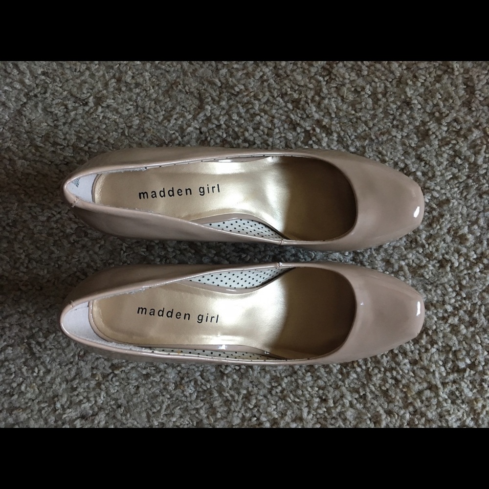 Beige Steve Madden Heels