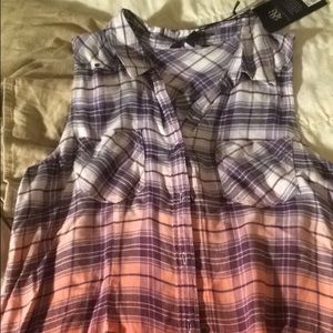 plaid sleeveless shirt