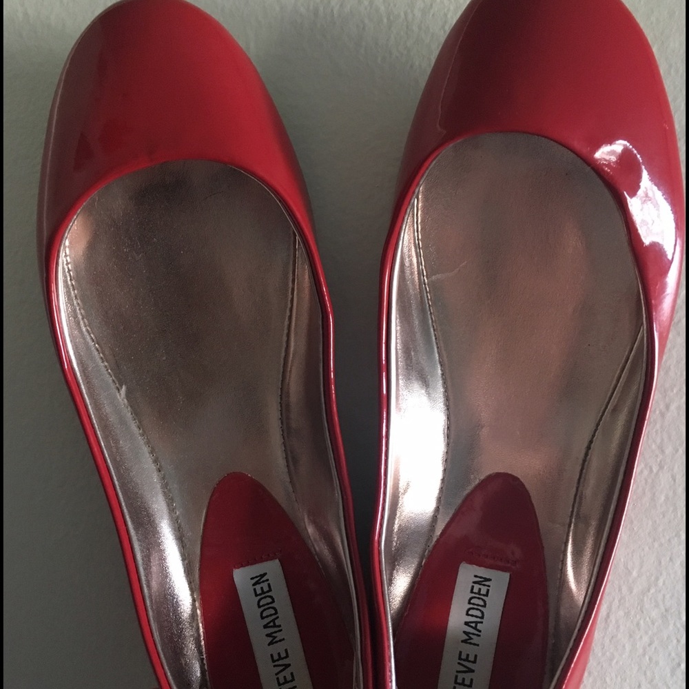 Red Steve Madden Flats - Patent Leather