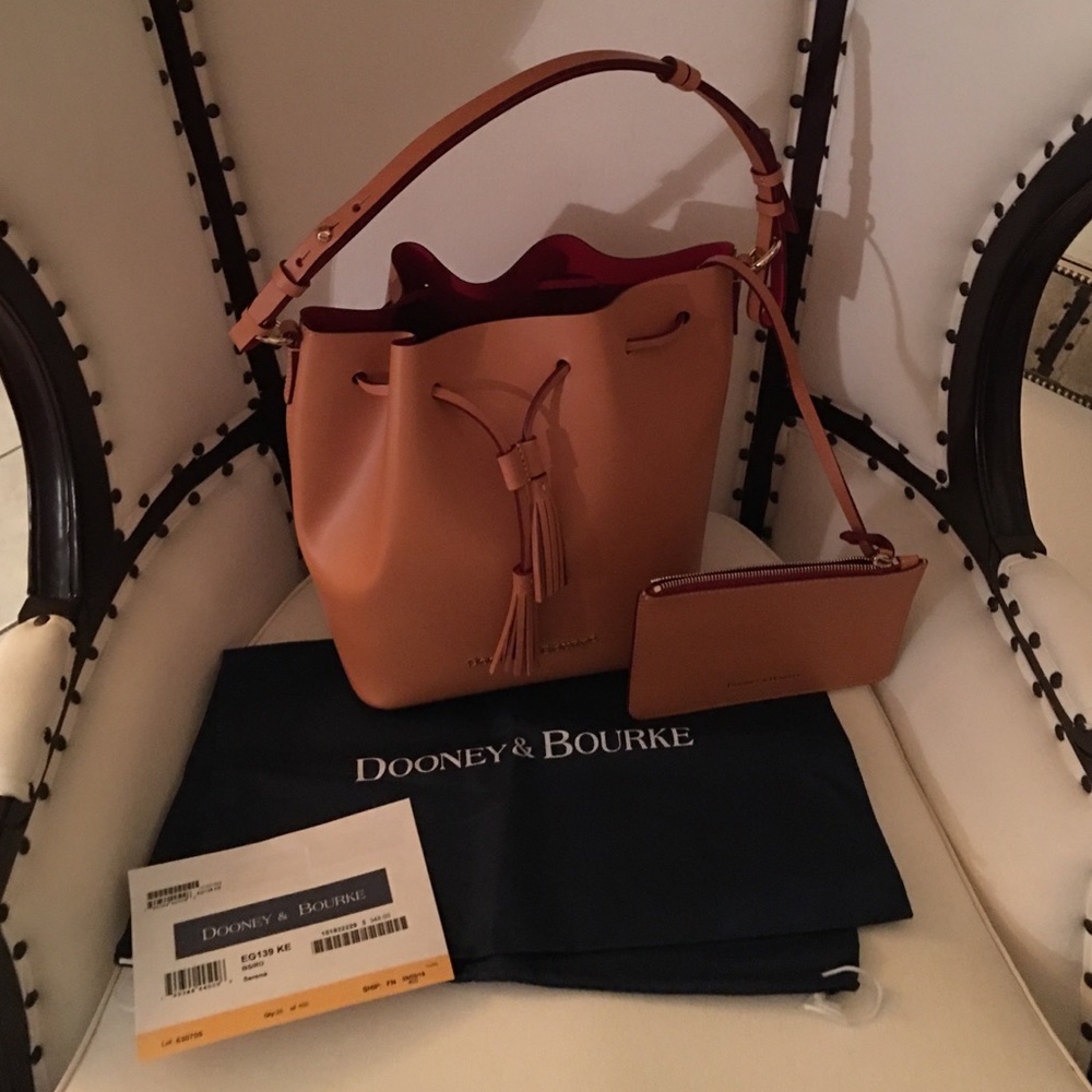 NEVER USED! Dooney & Bourke Bucket Bag