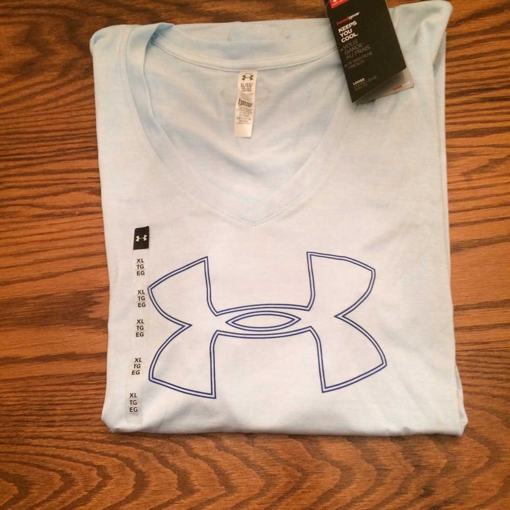 ❌SOLD❌UA Tech Twist Logo V-NeckShirt - Picture 3 of 7