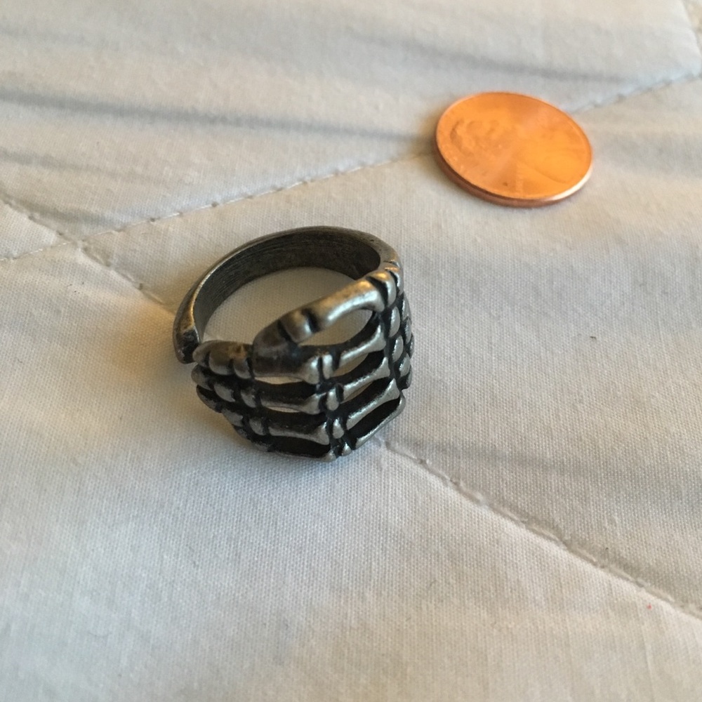 Skeleton Hand Ring - image 3