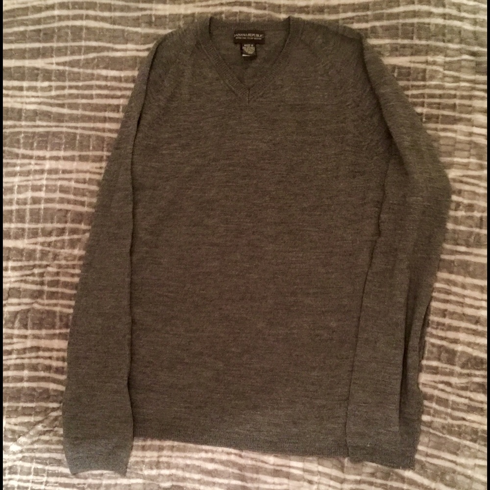 Banana Republic 100% Merino Wool Sweater, XL. NWOT