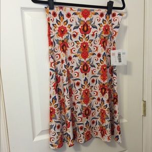 BNWT LuLaRoe Azure skirt size M colorful floral
