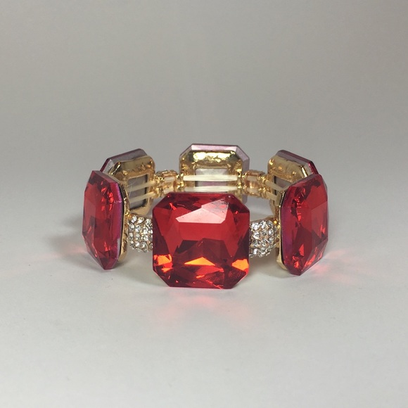 ✂️Lincoln Bracelet - Gold w/ Red & Clear Crystals - Picture 3 of 3