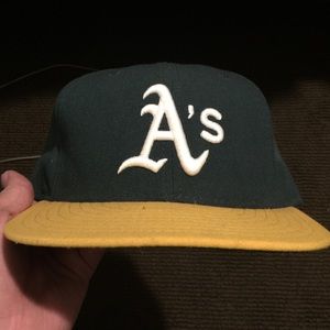Fitted new era A's cap