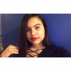 Meet your Posher, Isaura