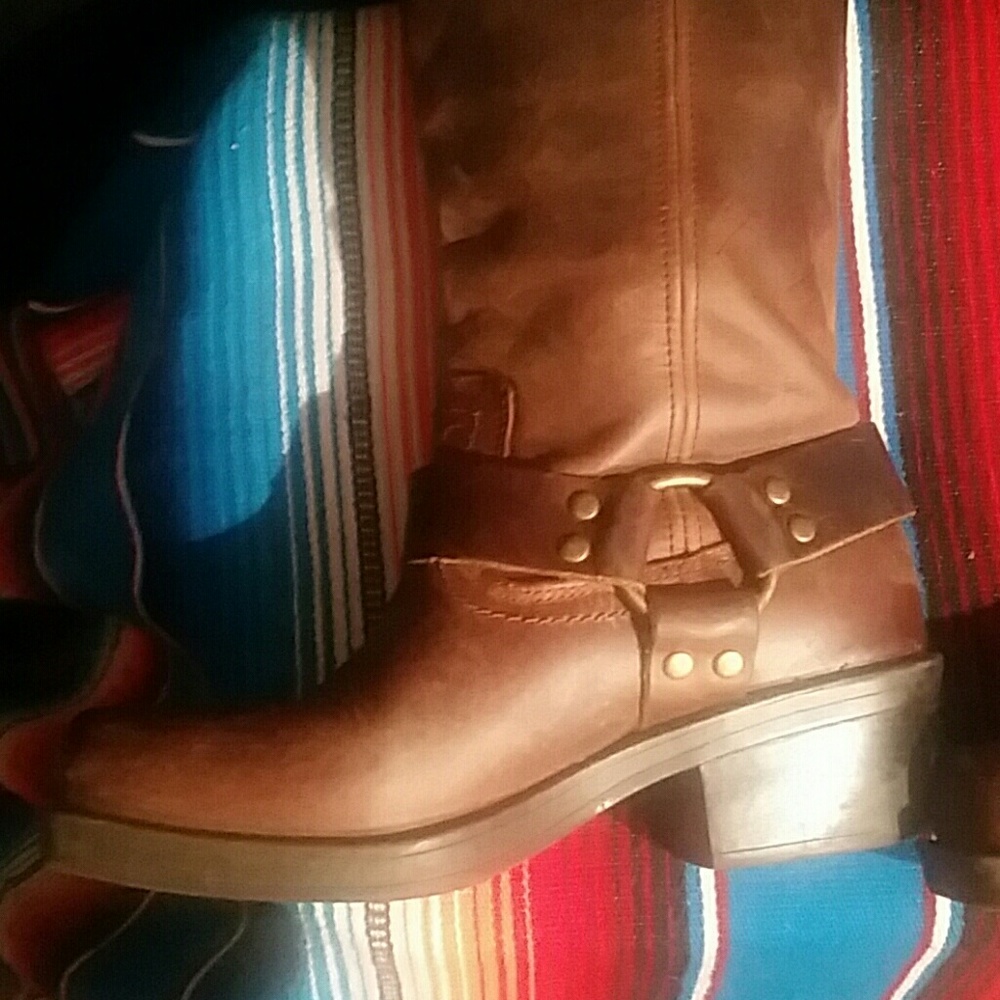 Womans Mossimo Supply Co. Boots Sz 5.5