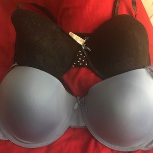 2 44DD bras