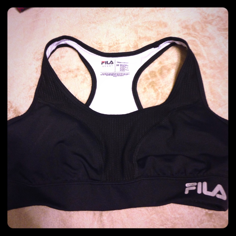 SportsBra