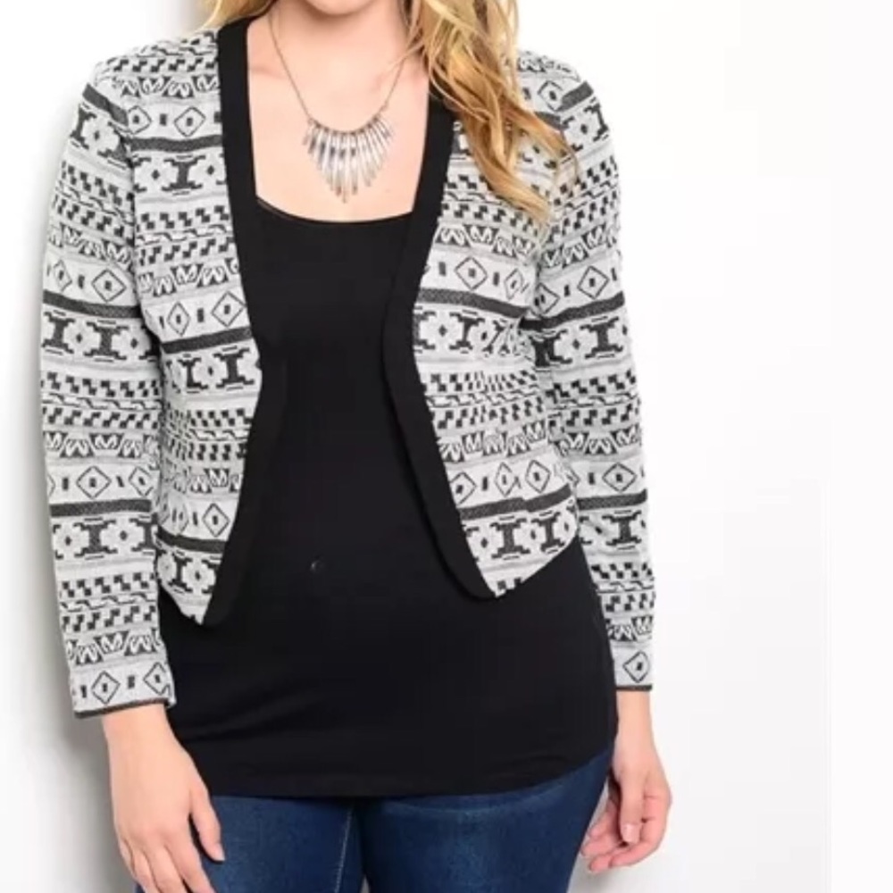 5 for $25 SALE - NWT Aztec Open Front Blazer Top - Picture 2 of 3