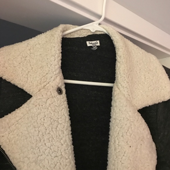 Jacket - Picture 2 of 4