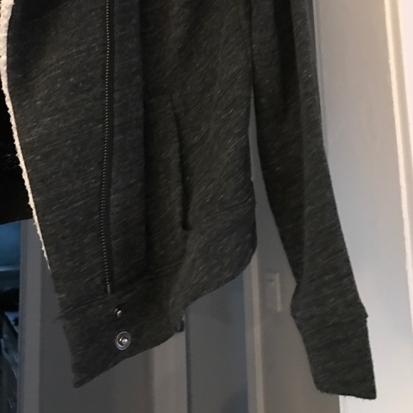 Jacket - Picture 3 of 4