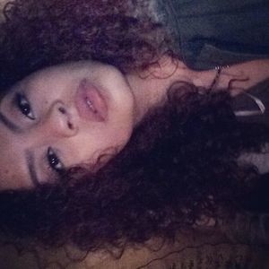 Meet your Posher, Yanayvette