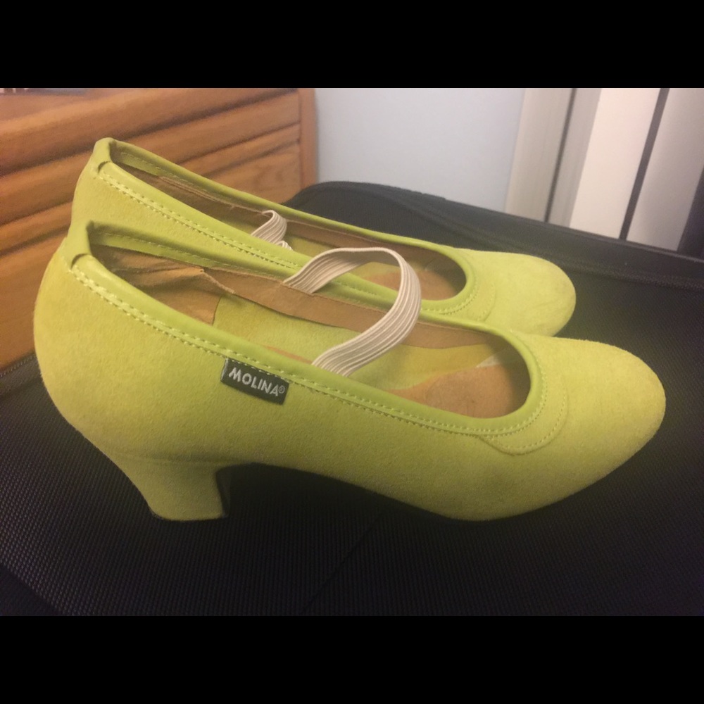 Molina flamenco shoes ( with nails )in size 36.