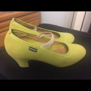 Molina flamenco shoes ( with nails )in size 36.