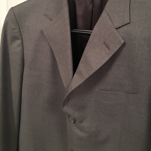 Guy Laroche suit. 44R.