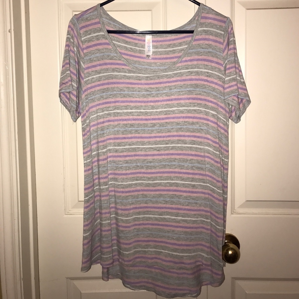 EUC Lularoe Classic T
