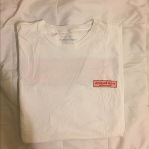 Vineyard Vines Tee shirt