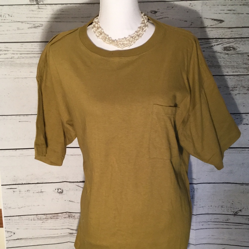 Green pocketed tshirt!