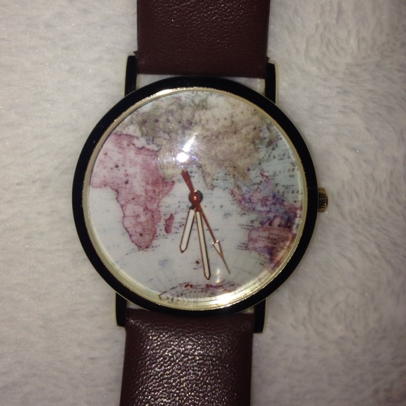 Women's earth watch! - Picture 1 of 3