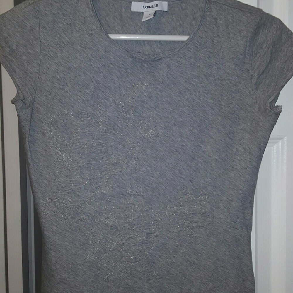 Detailed T-shirt Express