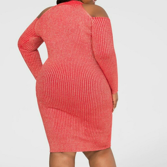 **SALE** Plus size sweater dress - Picture 2 of 3