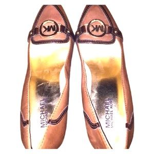 MICHAEL Michael Kors platform pump