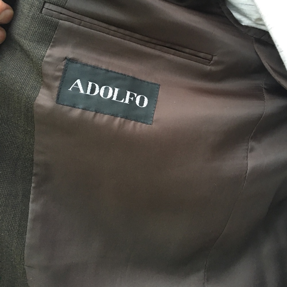 Suits - Picture 5 of 6