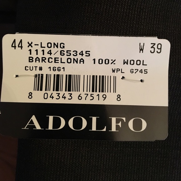 Suits - Picture 6 of 6