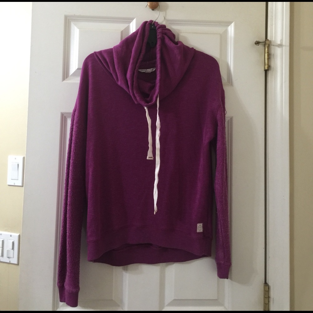 American Eagle Sweatshirt