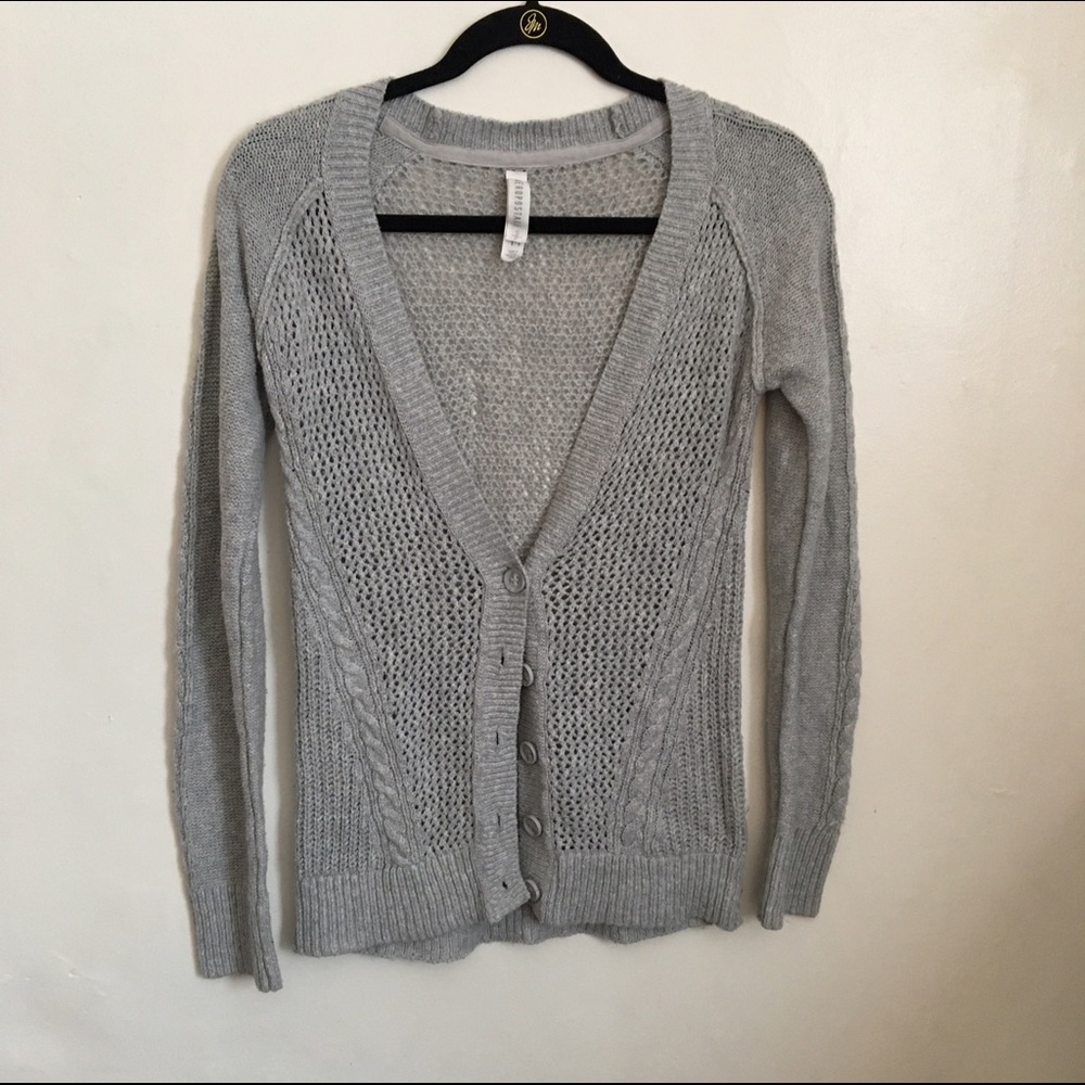 V neck sweater