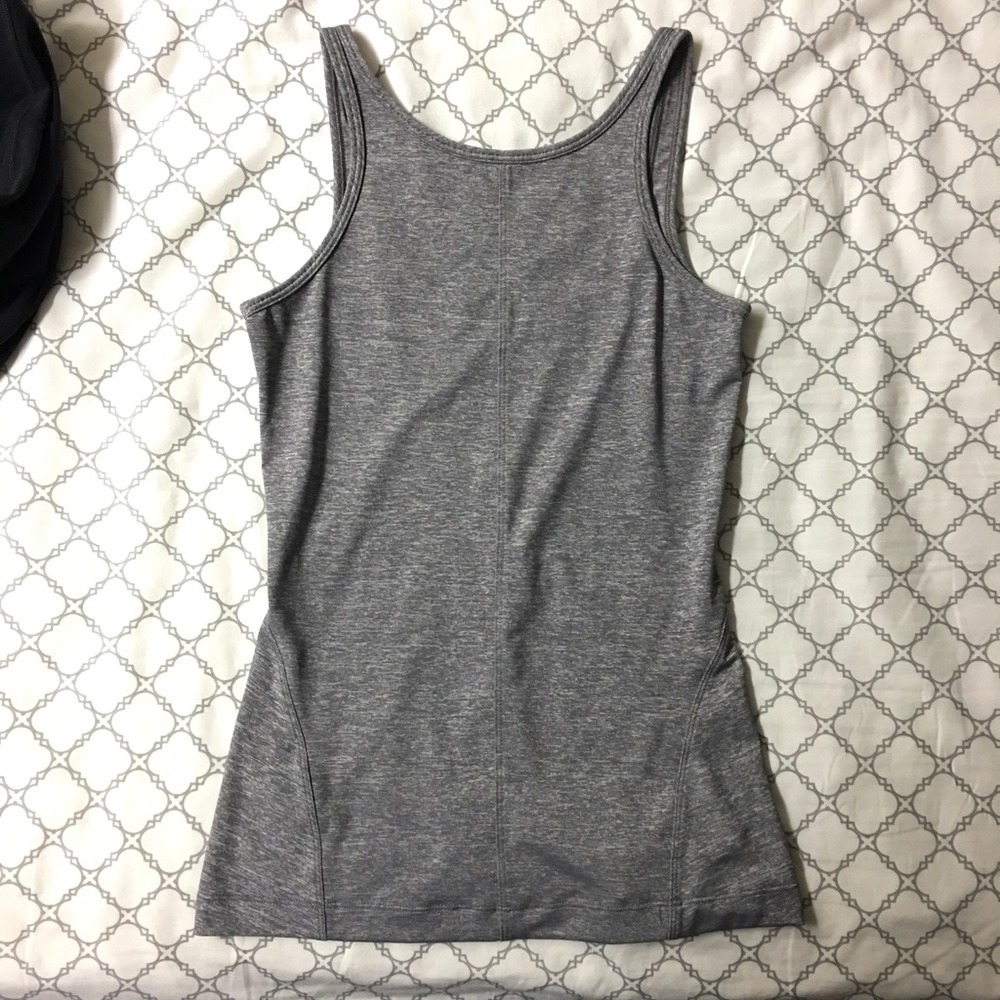 Lululemon grey workout tank